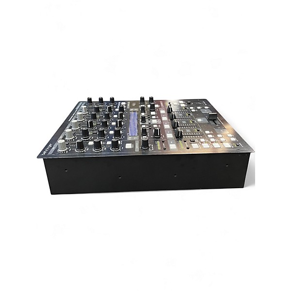 Used Behringer DDM4000 DJ Mixer