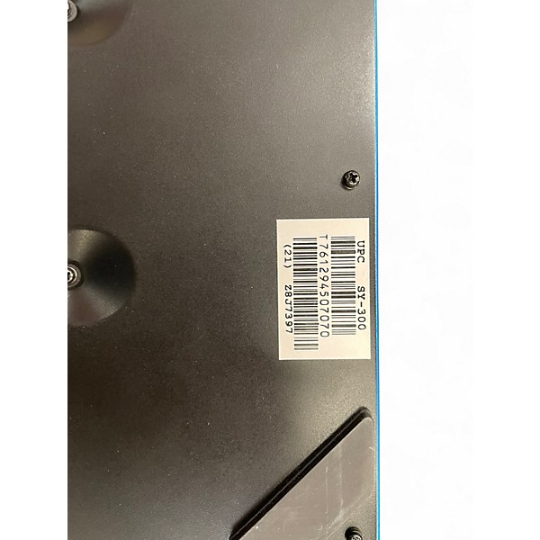 Used BOSS SY300 Guitar Synthesizer Effect Pedal