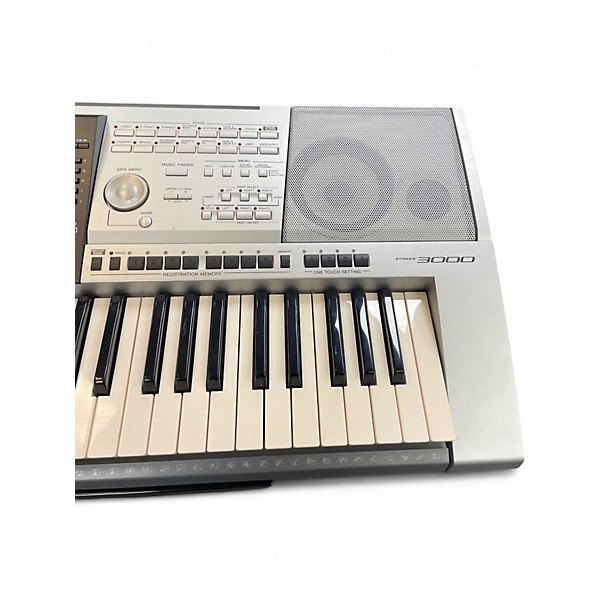 Used Yamaha PSR 3000 Arranger Keyboard
