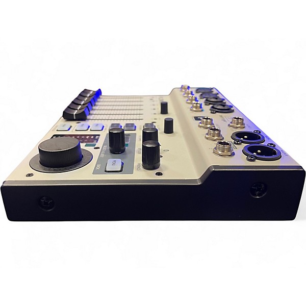 Used Behringer FLOW8 Digital Mixer