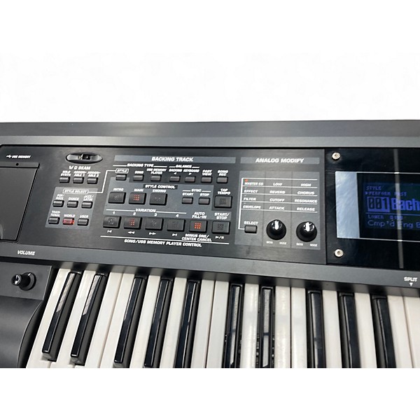 Used Roland GW8 61 Key Keyboard Workstation