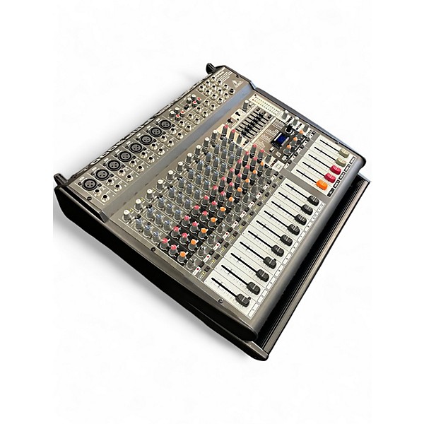 Used Behringer PMP3000 Powered Mixer