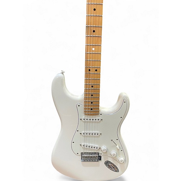Used Fender Player Stratocaster Polar White Solid Body Electric Guitar
