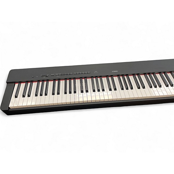 Used Yamaha p225b Keyboard Workstation