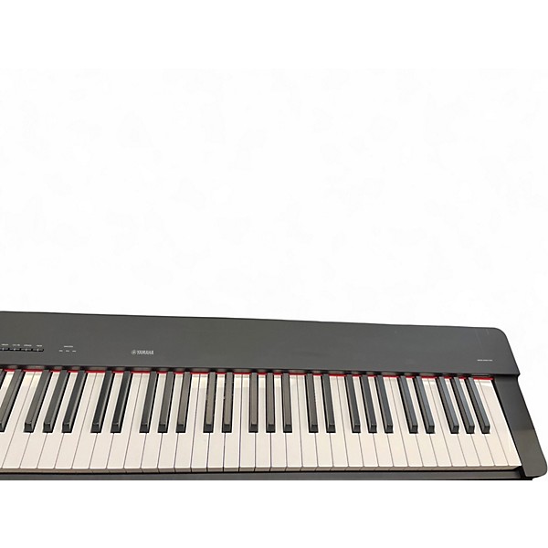 Used Yamaha p225b Keyboard Workstation