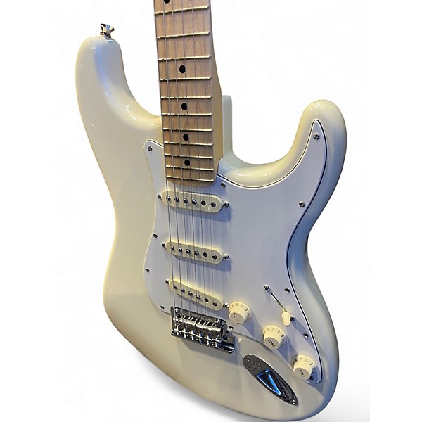 Used Fender American Professional Stratocaster SSS Olympic White Solid Body Electric Guitar