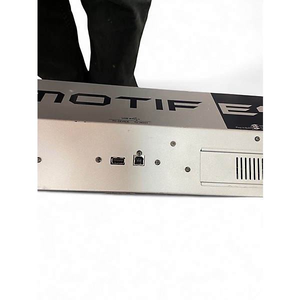 Used Yamaha Motif ES8 88 Key Keyboard Workstation