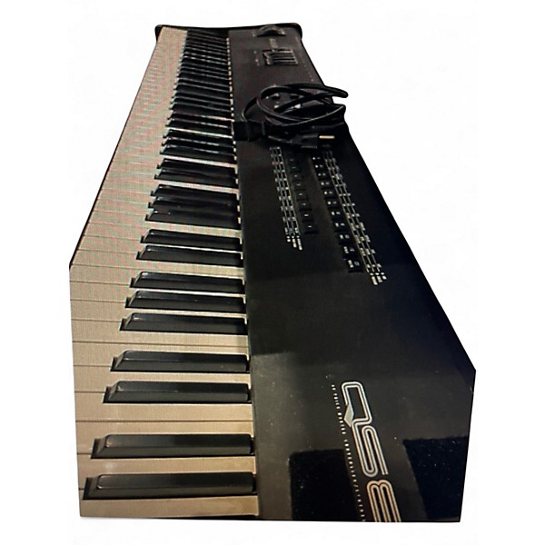 Used Alesis QS8.1 Keyboard Workstation