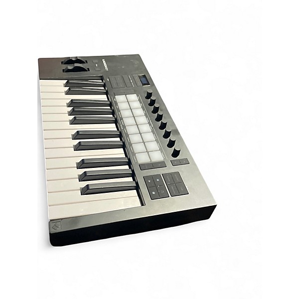 Used Novation Launchkey 25 Key MIDI Controller