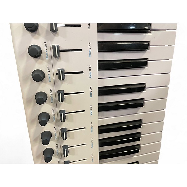 Used Arturia Keylab Essential 61 MKII MIDI Controller