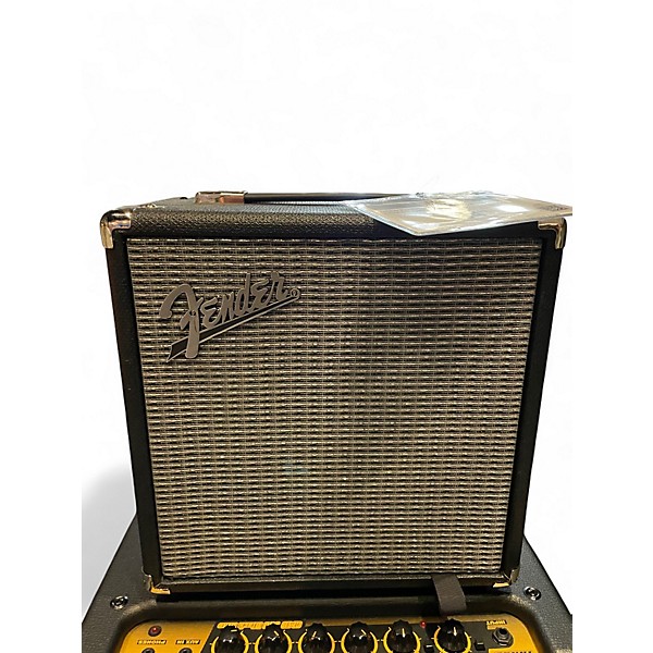 Used Fender Rumble 15 15W 1X8 Bass Combo Amp