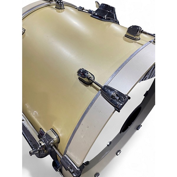 Used Tama 3 Piece Starclassic Piano White Drum Kit