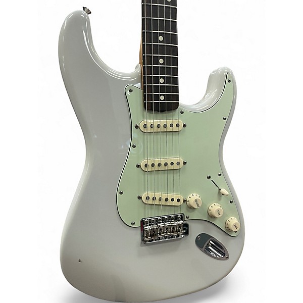 Used Fender Classic Series '60s Stratocaster Lilac Solid Body Electric Guitar