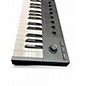 Used Native Instruments Komplete Kontrol M32 MIDI Controller