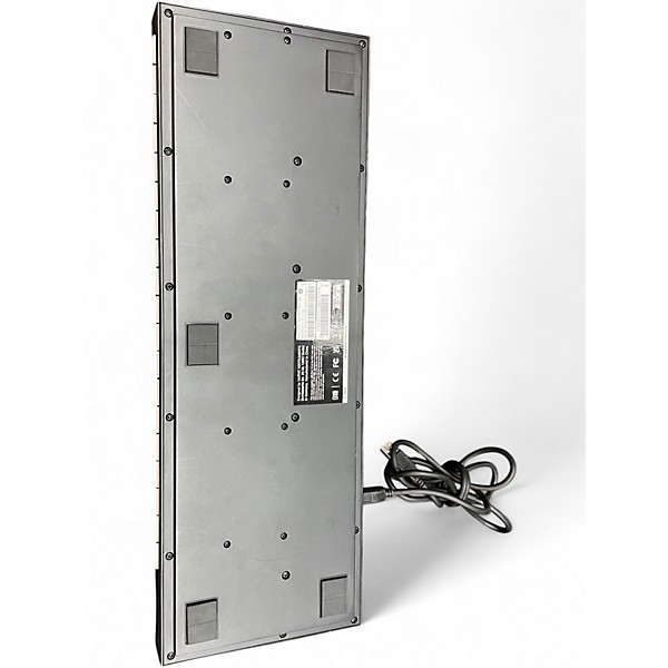 Used Native Instruments Komplete Kontrol M32 MIDI Controller