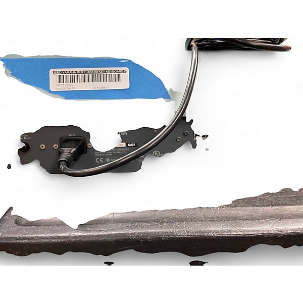 Used Harbinger VARI V2112 Powered Speaker