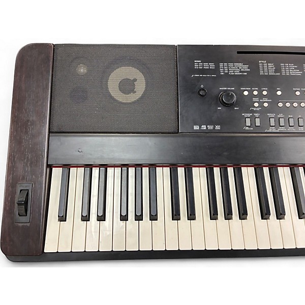 Used Yamaha DGX650 88 Key Portable Keyboard
