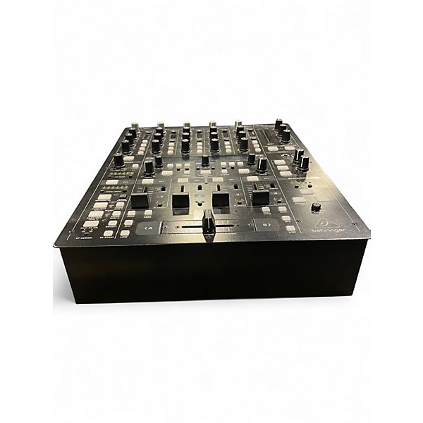Used Behringer DDM4000 DJ Mixer