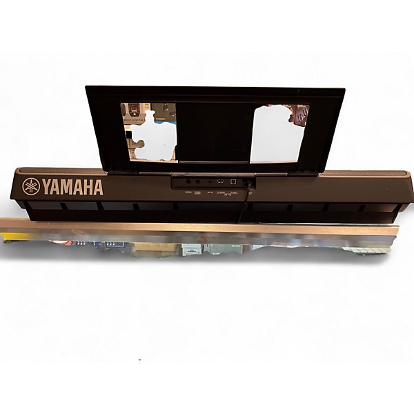 Used Yamaha PSRE453 61 Key Portable Keyboard