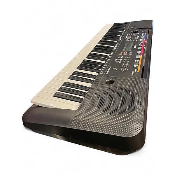 Used Yamaha PSRE263 61 Key Portable Keyboard