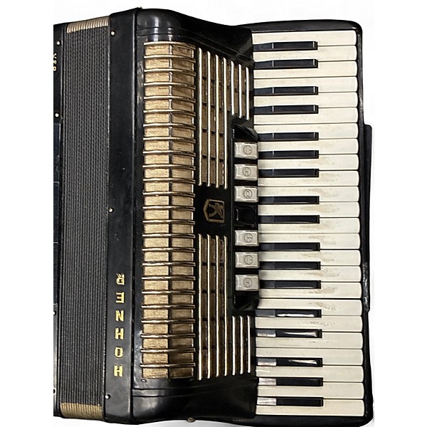 Used Hohner VERDI Accordion