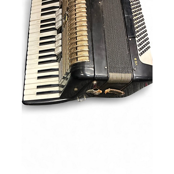 Used Hohner VERDI Accordion