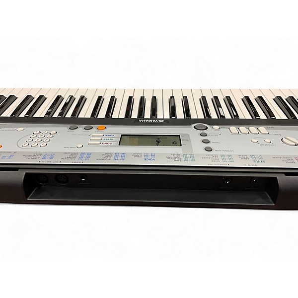 Used Yamaha ypt200 Portable Keyboard