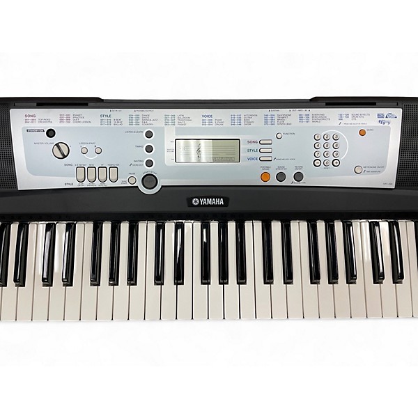 Used Yamaha ypt200 Portable Keyboard