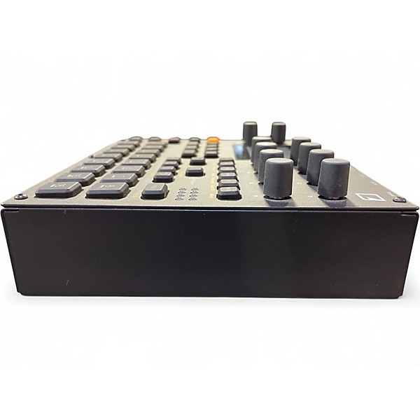 Used Elektron Digitakt II Drum Computer and Sampler Audio Interface