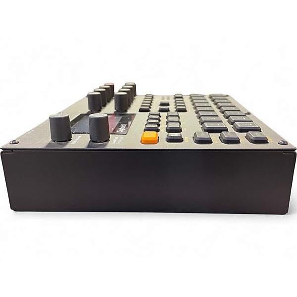 Used Elektron Digitakt II Drum Computer and Sampler Audio Interface