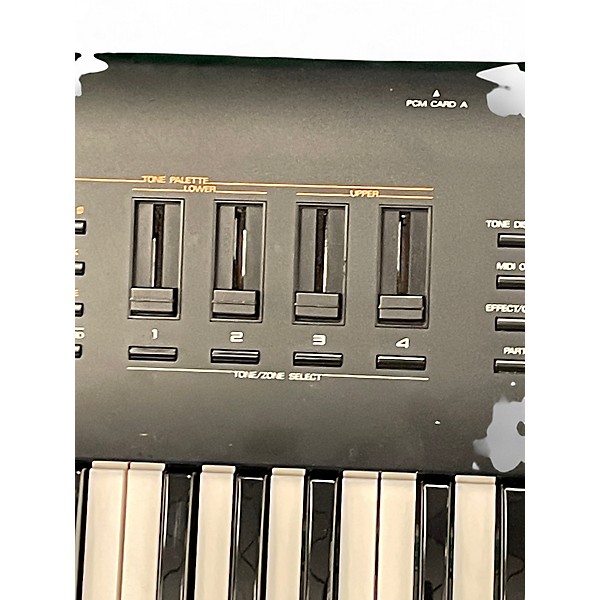 Used Roland D70 76 Key Super LA Synthesizer