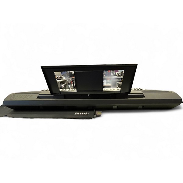 Used Yamaha PSREW300 76 Key Portable Keyboard