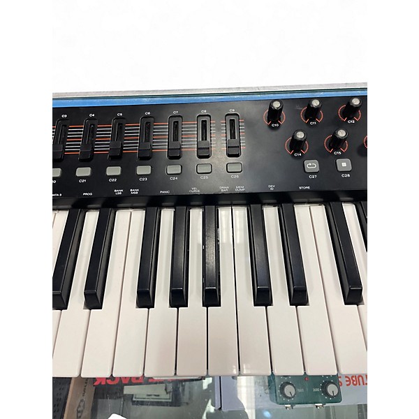 Used M-Audio Oxygen 61 Key MIDI Controller