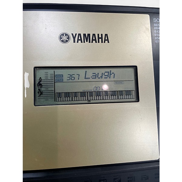 Used Yamaha YPT220 Portable Keyboard