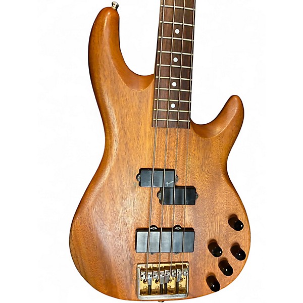 Used Fender DELUXE LYTE  Mahogany Electric Bass Guitar