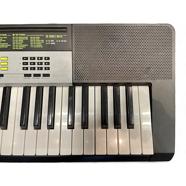 Used Casio LK135 Portable Keyboard