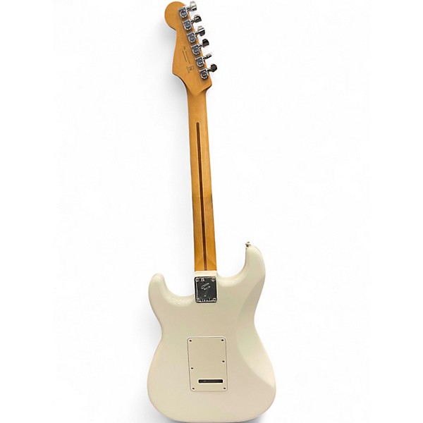 Used Fender Player Stratocaster Polar White Solid Body Electric Guitar