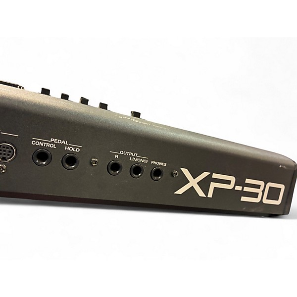 Used Roland xp-30 Synthesizer