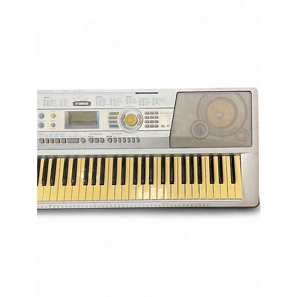 Used Yamaha DGX202 Keyboard Workstation