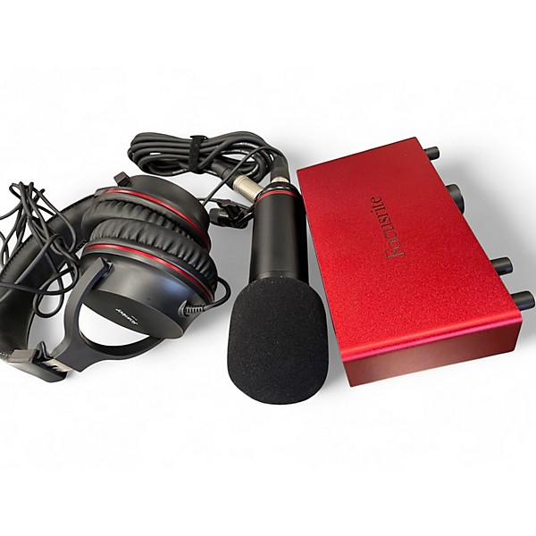 Used Focusrite 2i2 Studio Bundle Audio Interface