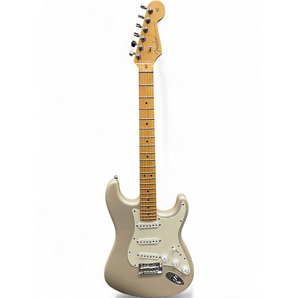 Used 2008 Fender STRATOCASTER Metallic Silver Solid Body Electric Guitar