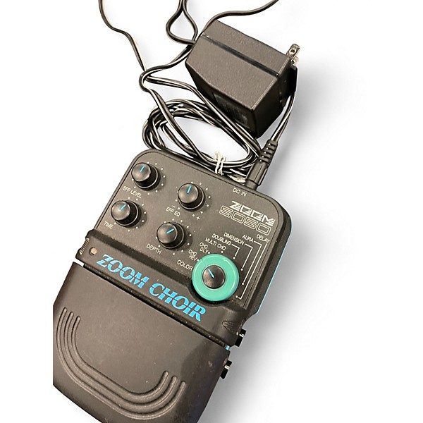 Used Zoom CHOIR Effect Pedal