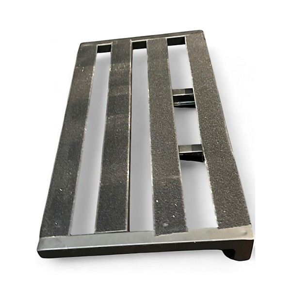 Used Pedaltrain PT2-SC Pedal Board