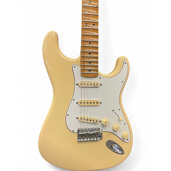 Used Fender Yngwie Malmsteen Made in Japan White Solid Body Electric Guitar