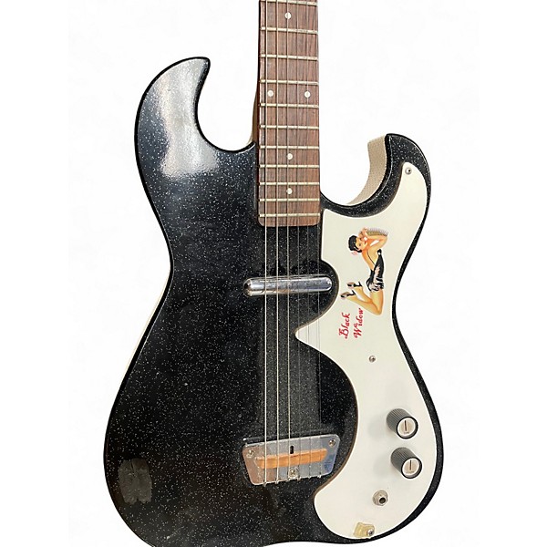 Vintage 1963 Silvertone 1448 Guitar and Amplifier Black and White Solid Body Electric Guitar