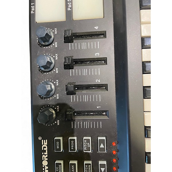 Used Worlde PANDA MIDI MIDI Controller