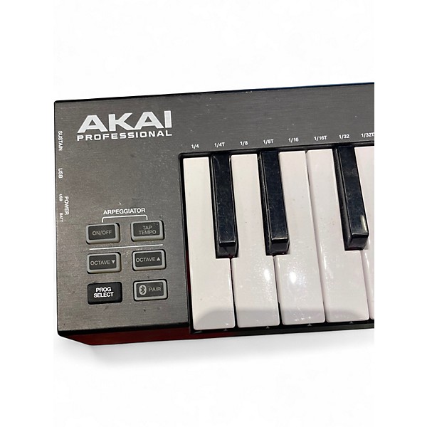 Used Akai Professional LPK25 Wireless MIDI Controller