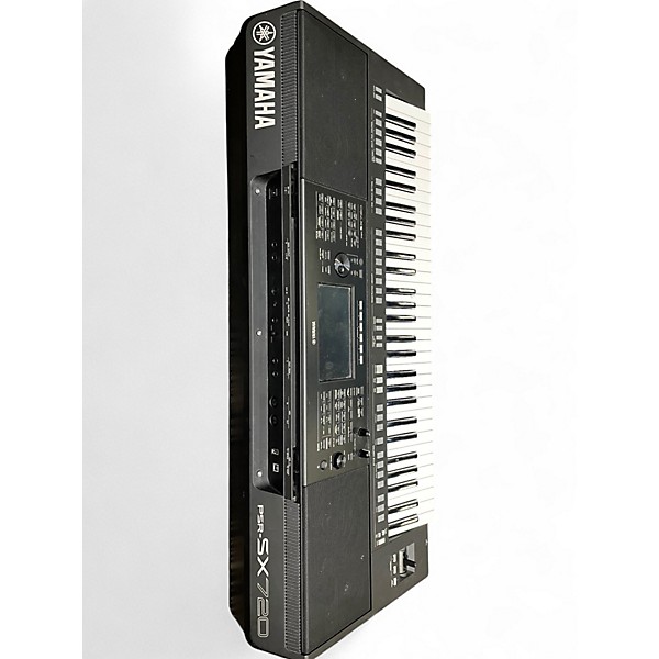 Used Yamaha PSRSX720 61 Arranger Keyboard