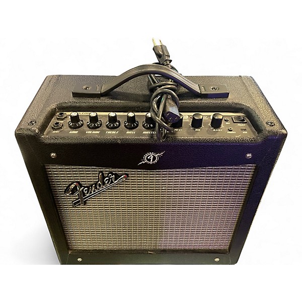 Used Fender  MUSTANG Guitar Power Amp