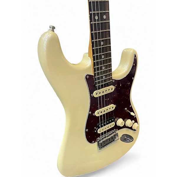 Used Fender American Elite Stratocaster HSS Shawbucker White Solid Body Electric Guitar